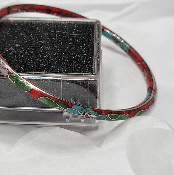 Bracelets - Picture 11 of 11